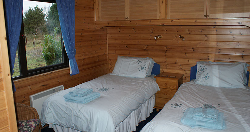 Hawthorn Lodge Twin Beds